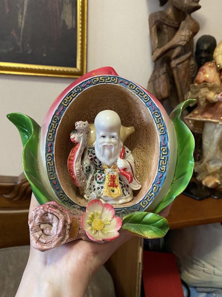 Китайская статуэтка, окимоно, kosть, дракон и Будда в цветущем лотосе