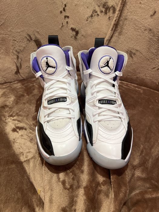 Продам nike air jordan two trey condors лакові