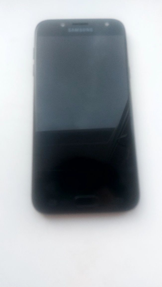 ПРОДАМ Samsung J530