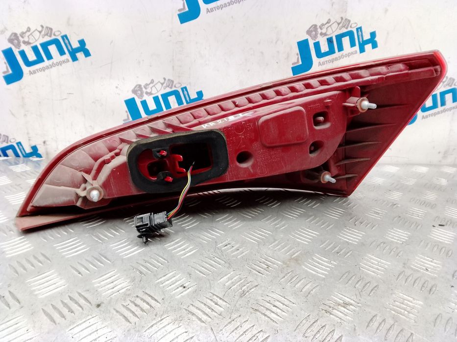 Фонарь левый в крышке 8R0945093B для Audi Q5 2008-2012