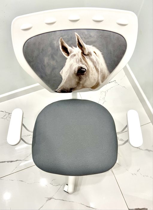 Krzesło/fotel do biurka dla dziecka  (jak nowe)