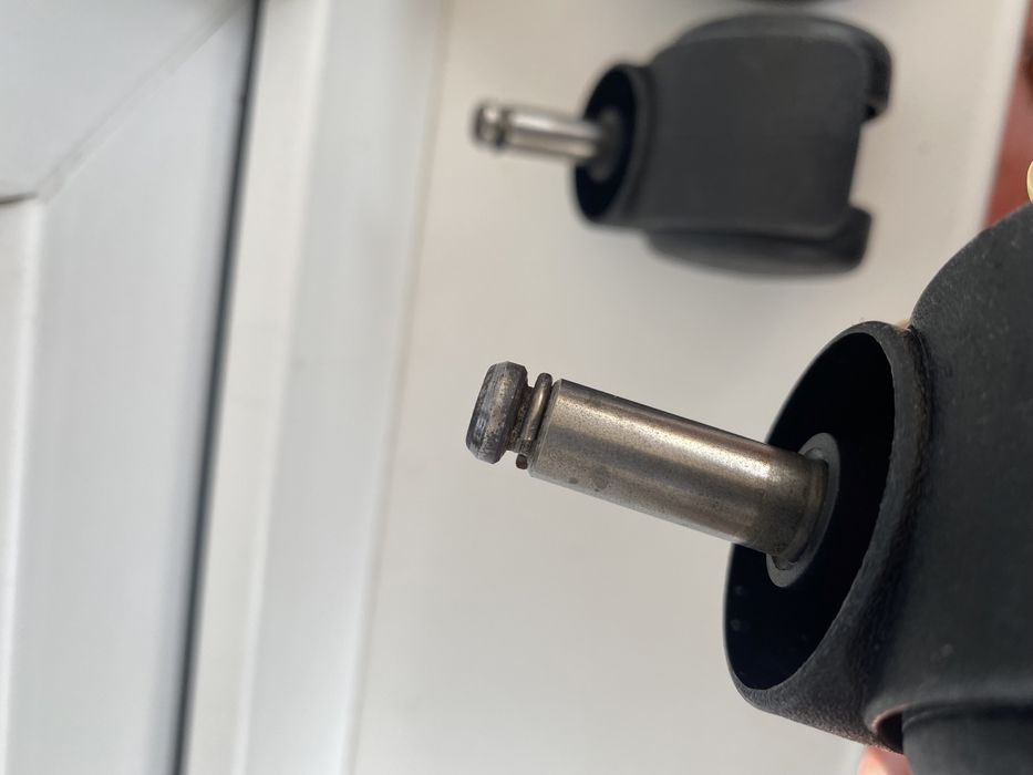 Колесики для офисного стула/запчасти к офисному стулу