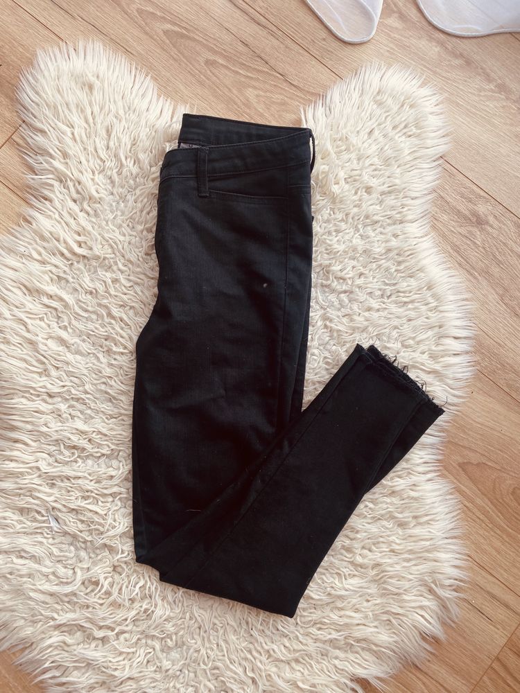 Spodnie jeans jeansowe vero moda