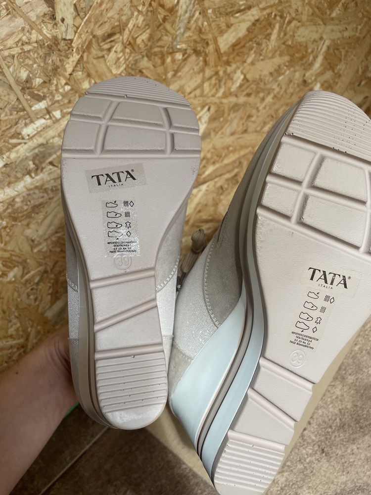 Buty marki TATA Italia