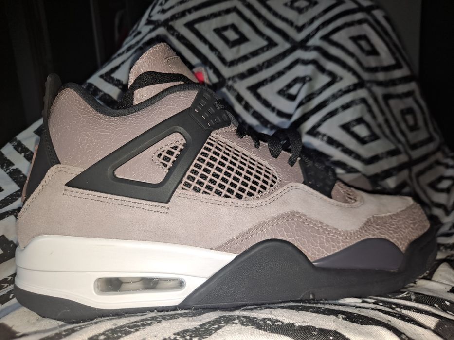 Jordan 4 retro taupe haze