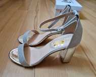 Sprzedam buty damskie sandałki srebrne 39 Nowe