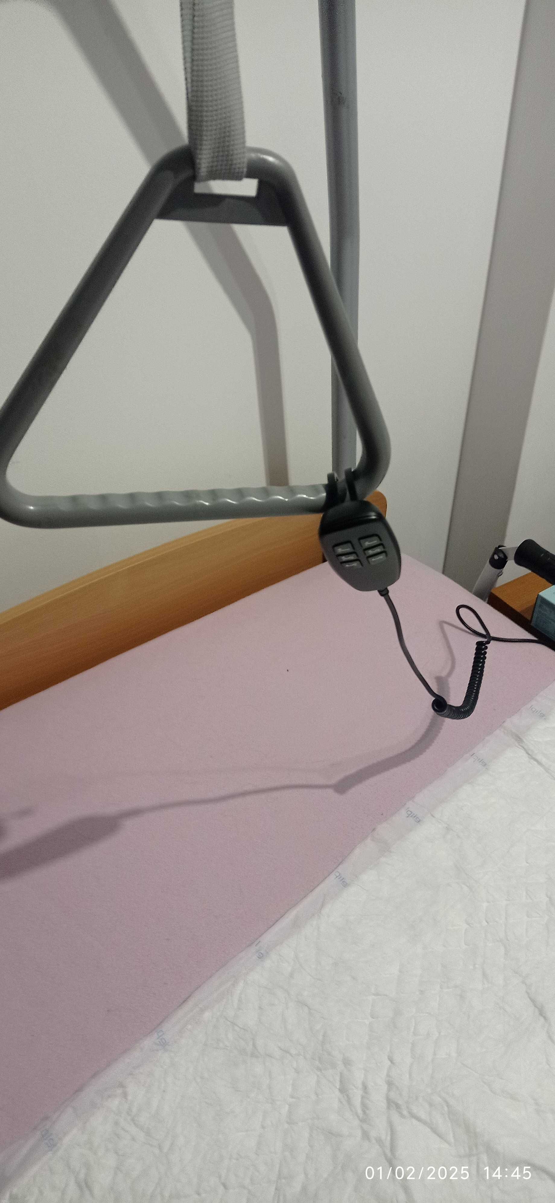 Cama articulada com colchão