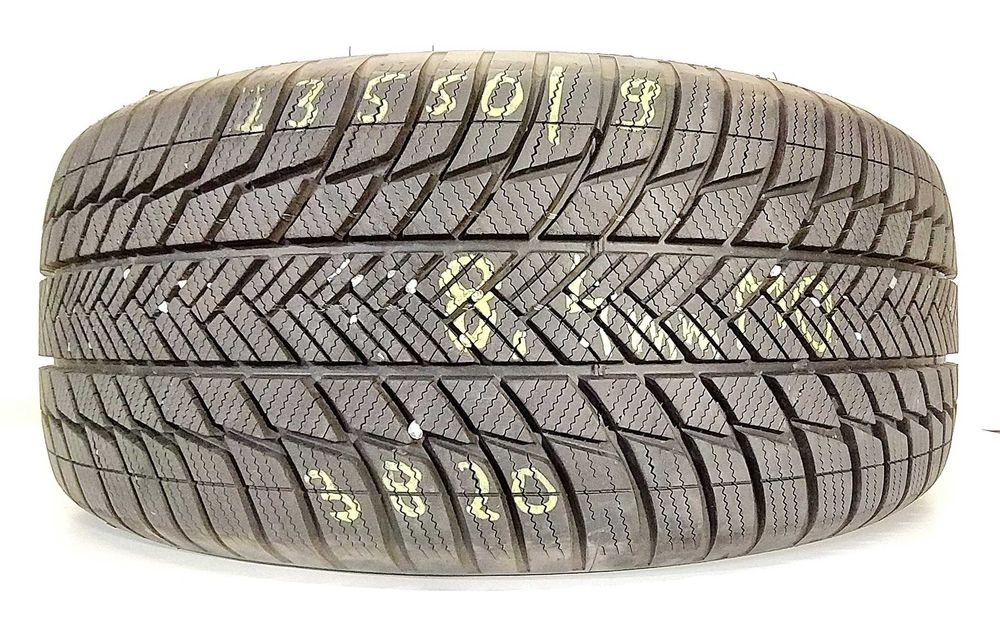 4x 235/50 R19 Bridgestone LM001 opony zimowe 8 mm / montaż kurier
