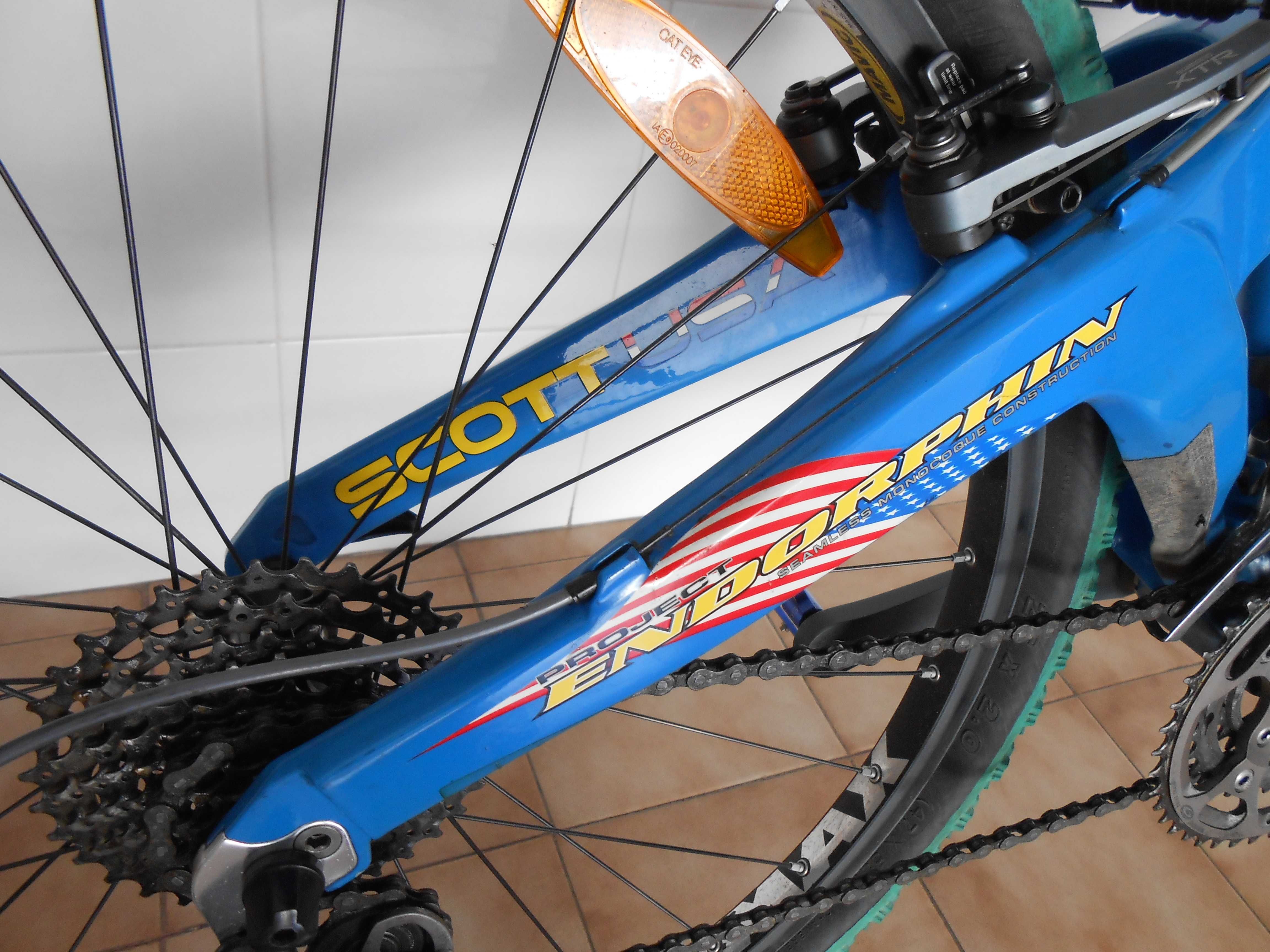 Bicicleta Scott Pro Racing World Cup, com acessórios