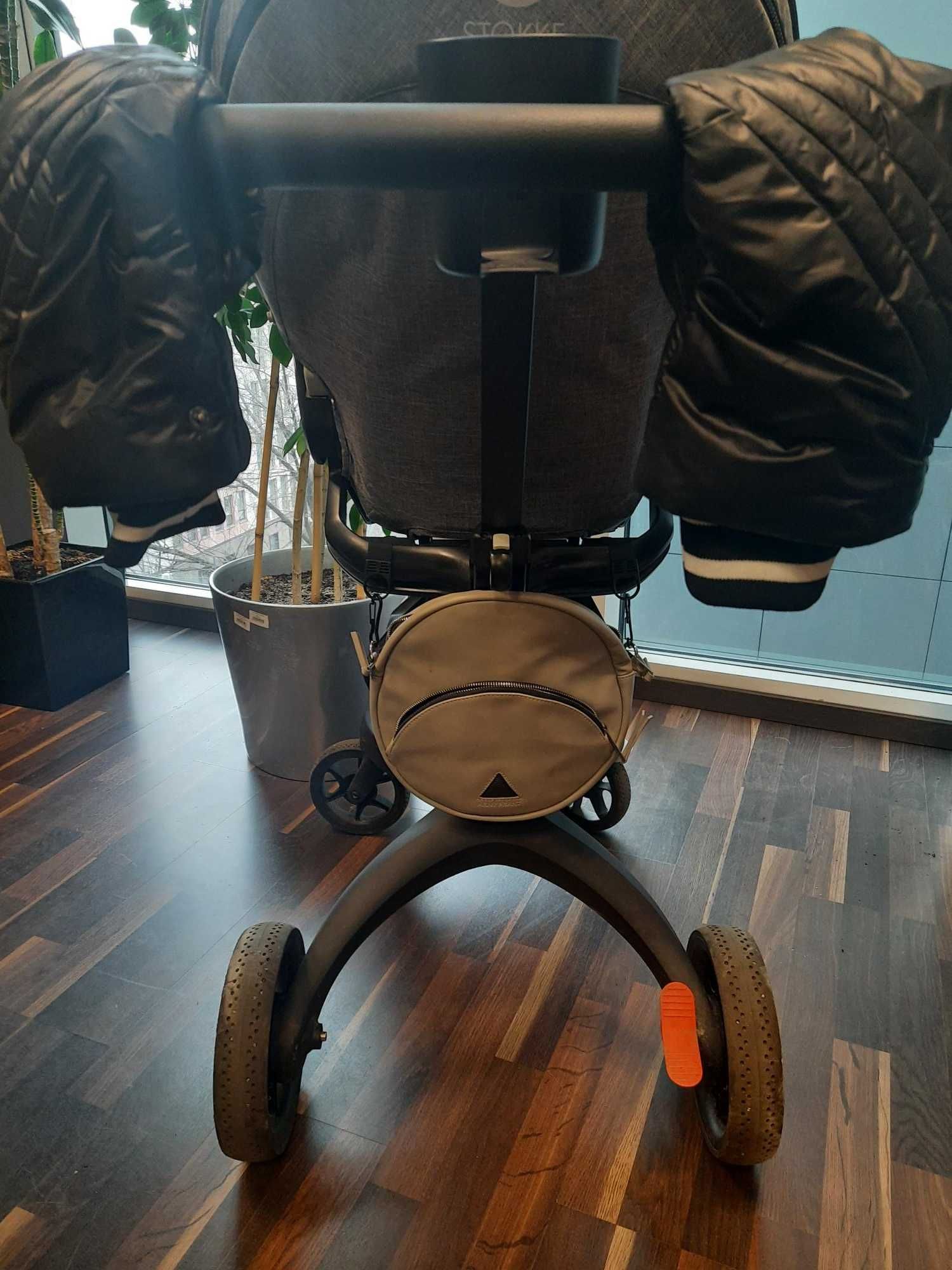 Коляска 2 в 1 Stokke Xplory V6