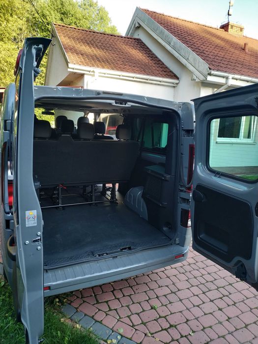 Bus 9 osobowy do wynajęcia / wynajem busa 9 os. z kierowcą lub bez