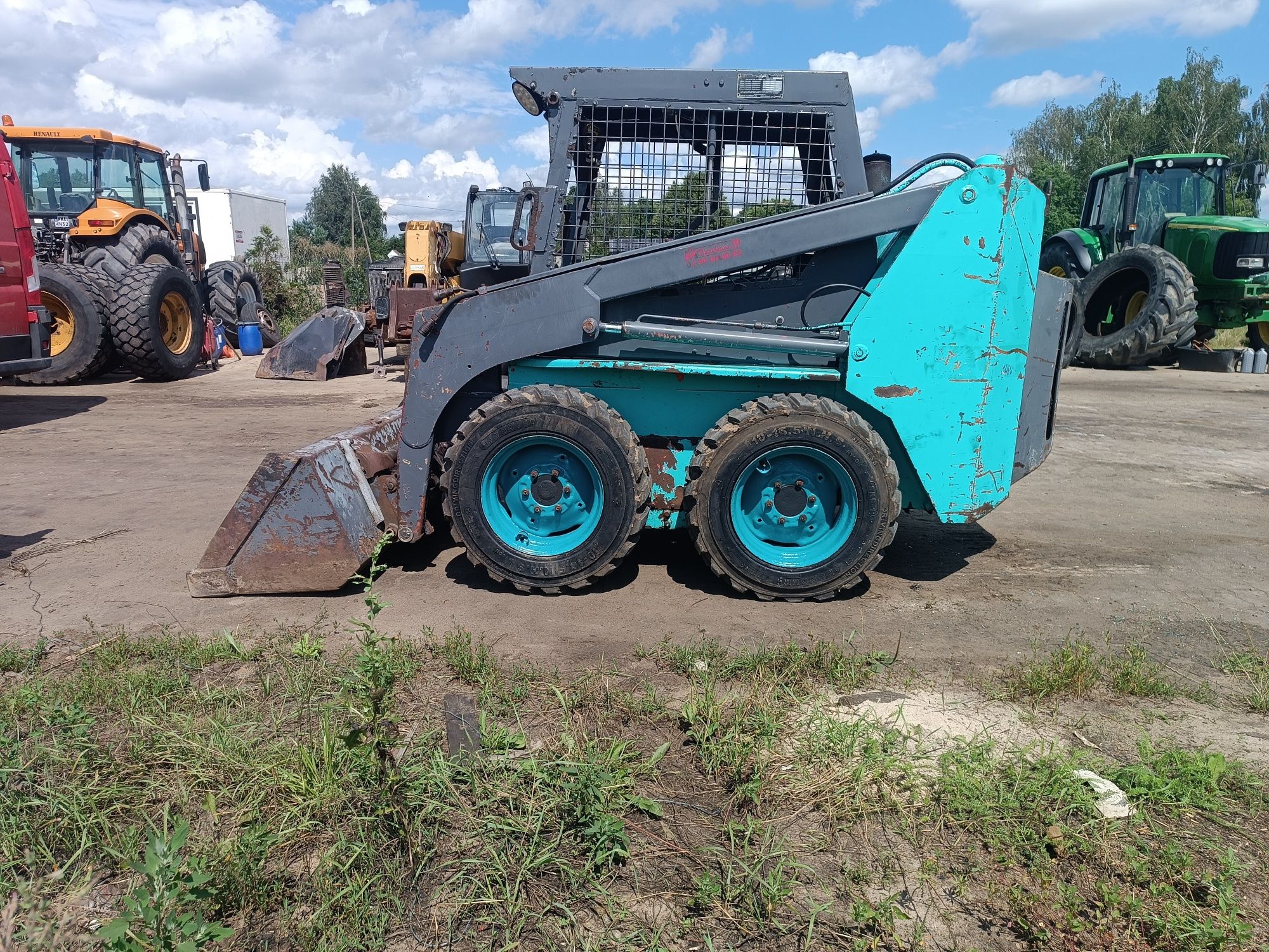 Mini ładowarka thomas bobcat nowe opony kubota