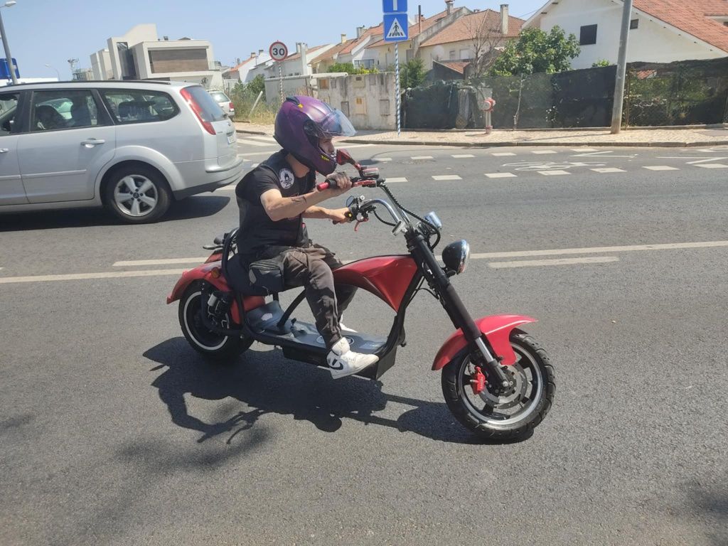 Vendo chopper eletrica preço negociavel