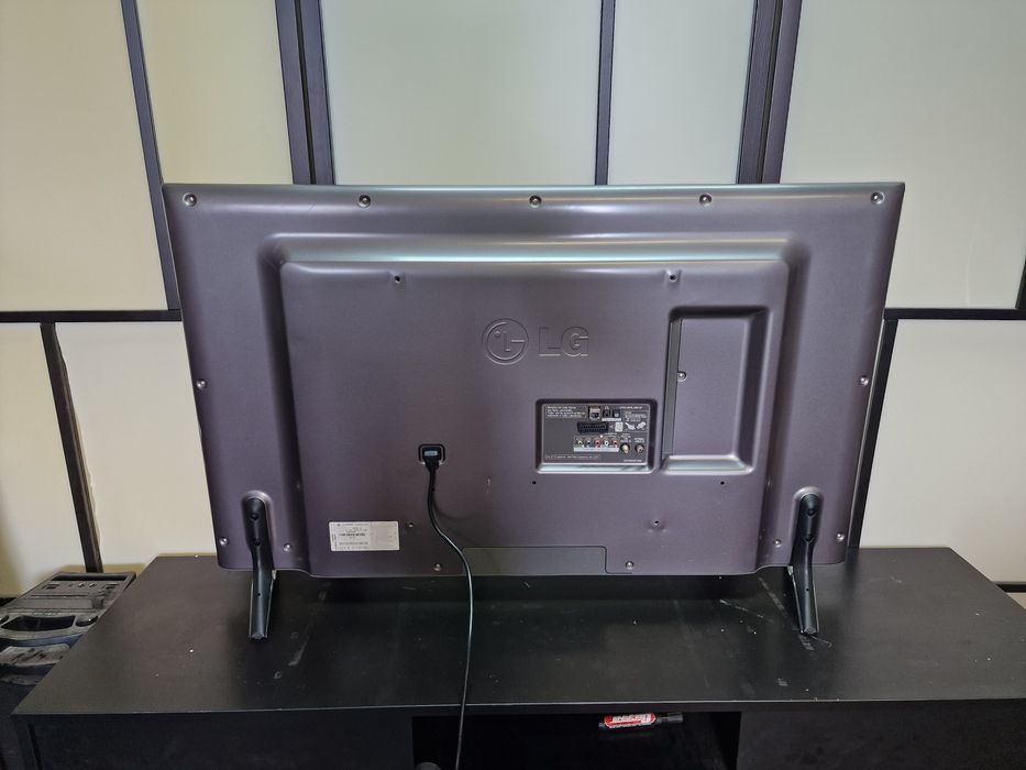 LG 47cali SMART WI-FI DVB-T2 telewizor