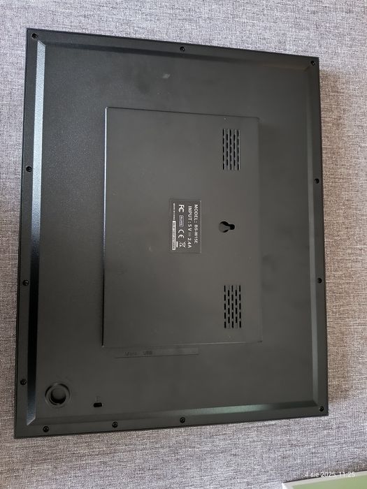 Ramka elektroniczna na zdjęcia