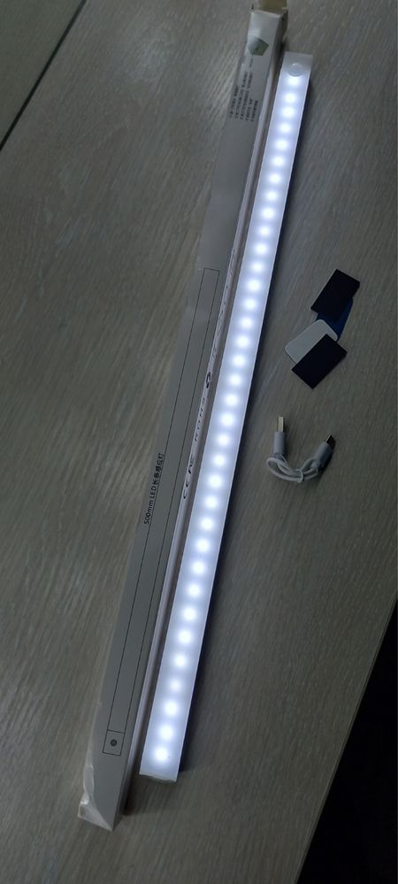 LED лампа с датчиком руху