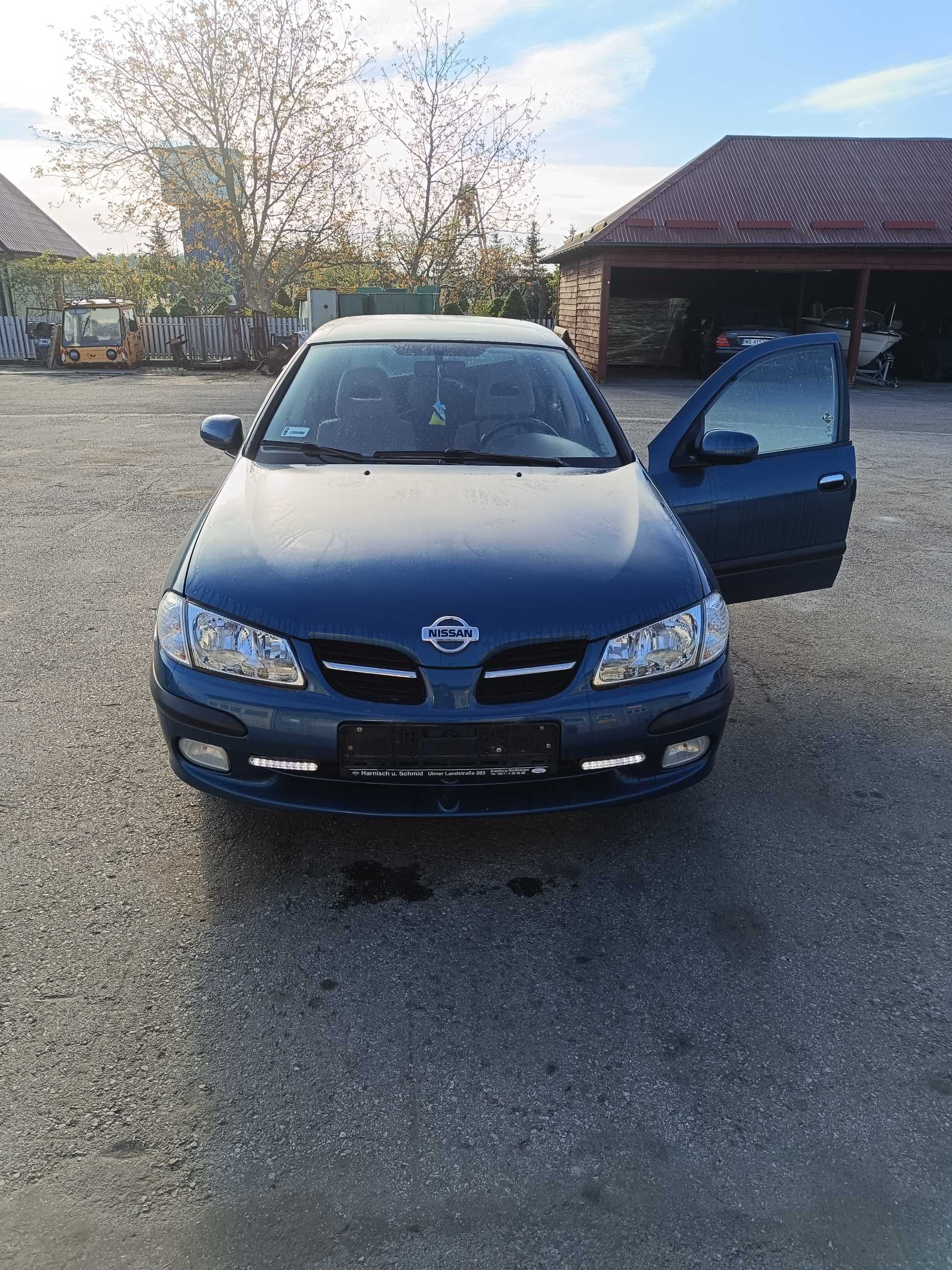 Nissan Almera 1,5 benzyna 2002