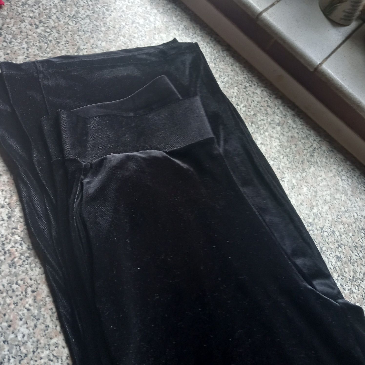 Spodnie nowe -  czarne, welurowe, poszerzane, XL-XXL