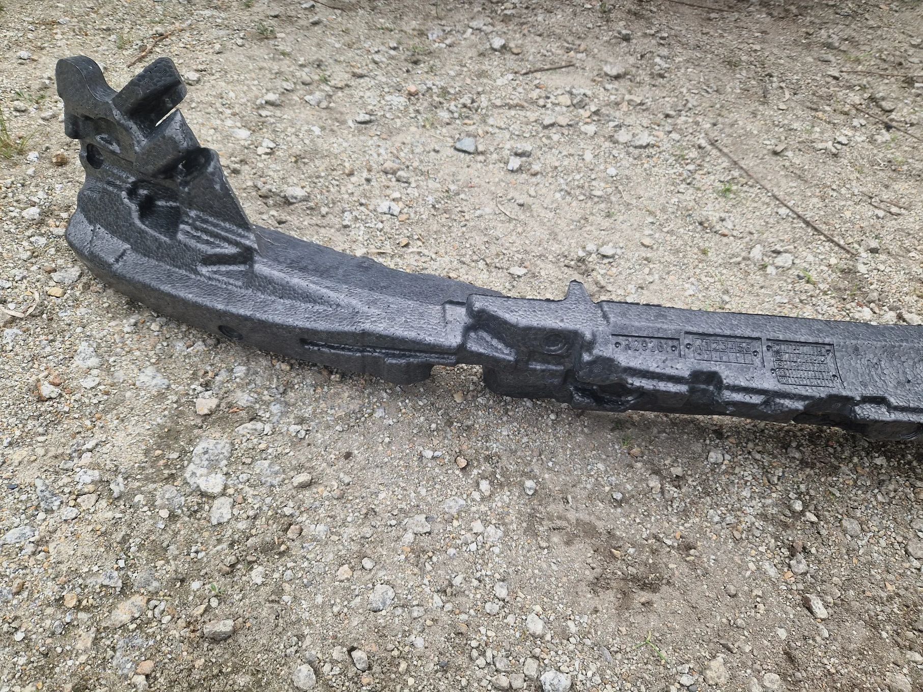 Mercedes E-klasa W213 absorber zderzaka przód A2138859202