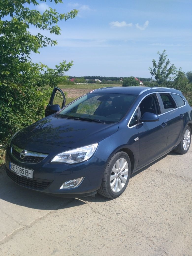 Opel Astra j sport tour