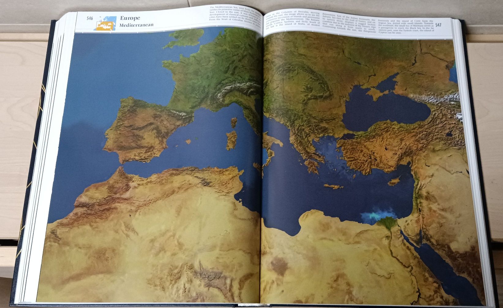 ATLAS Mundial "21st Century World Atlas"