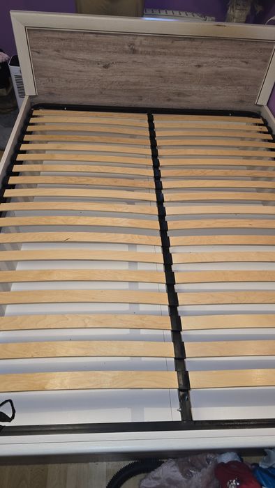 Łóżko z materacem oraz toperem Olivia