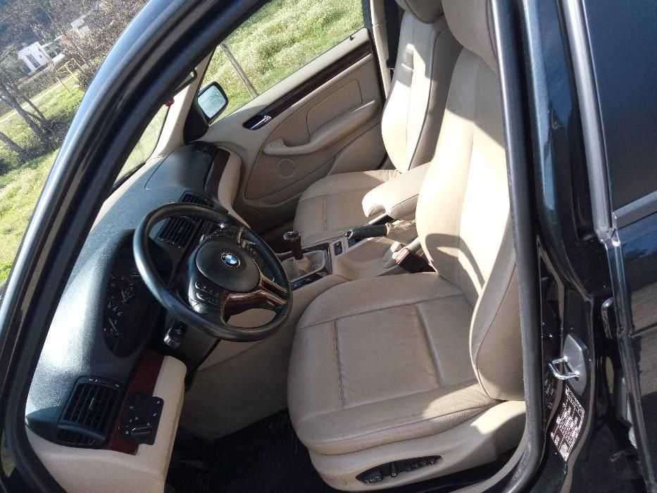BMW 320 - diesel - cor preta - ano 2004