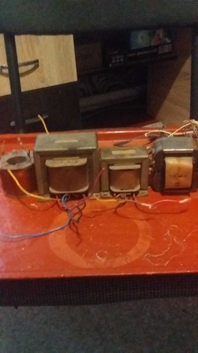 Трансформатори-різні