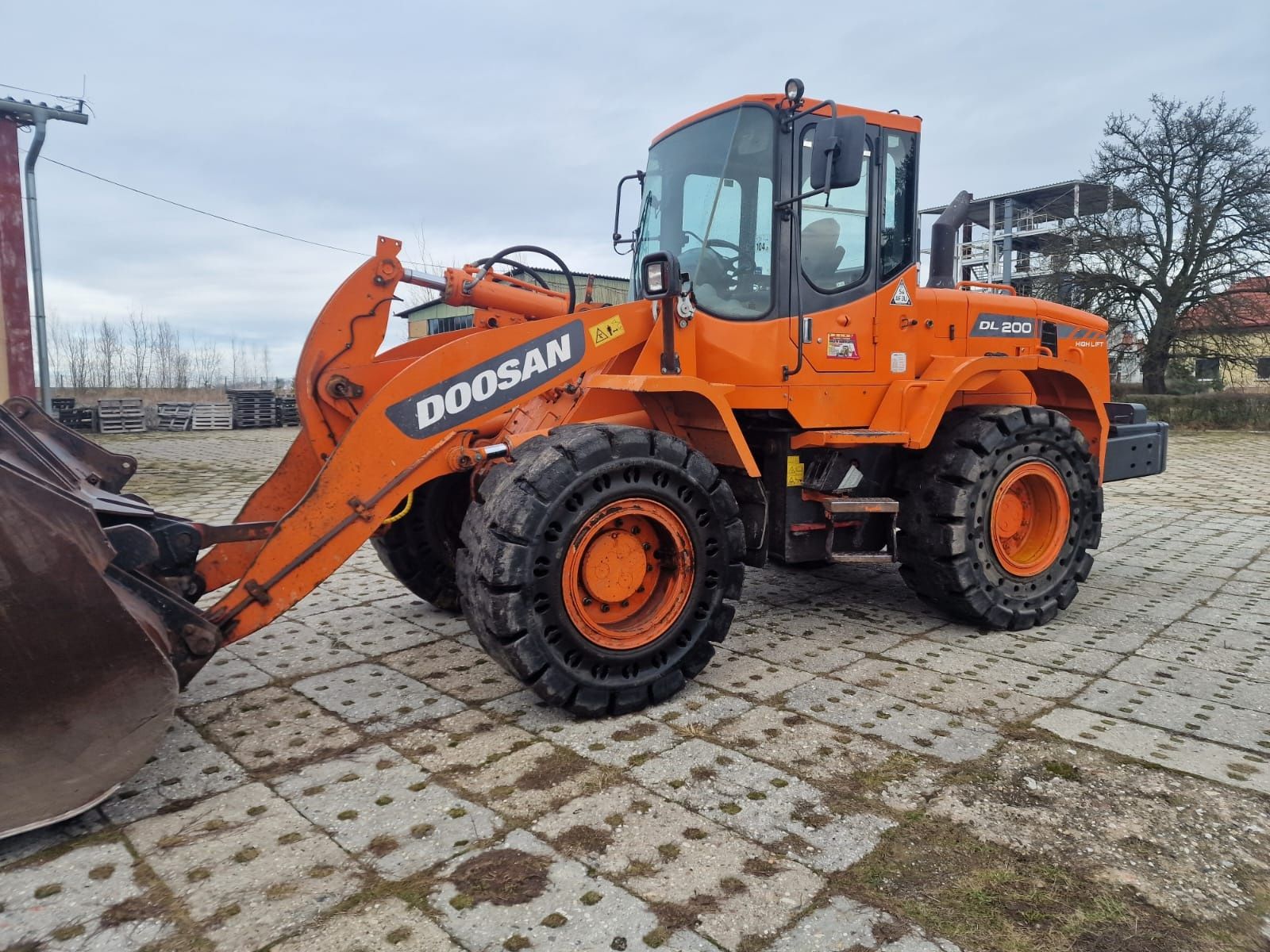 ŁADOWARKA Doosan DL 200, 2012r, idealny stan