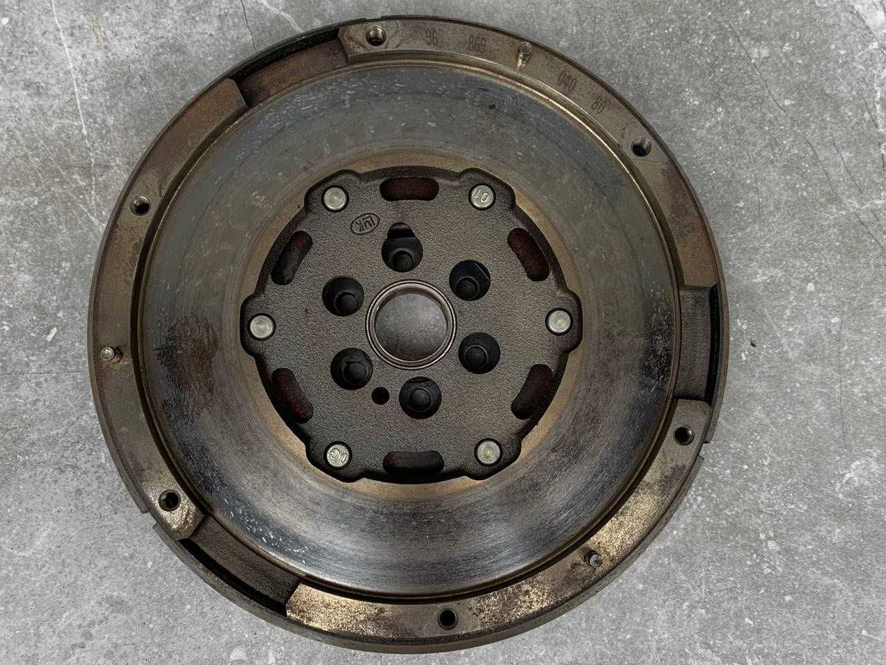 Комплект зчеплення Демпфер Peugeot 308 3008 208 207 2008 1.6 HDI