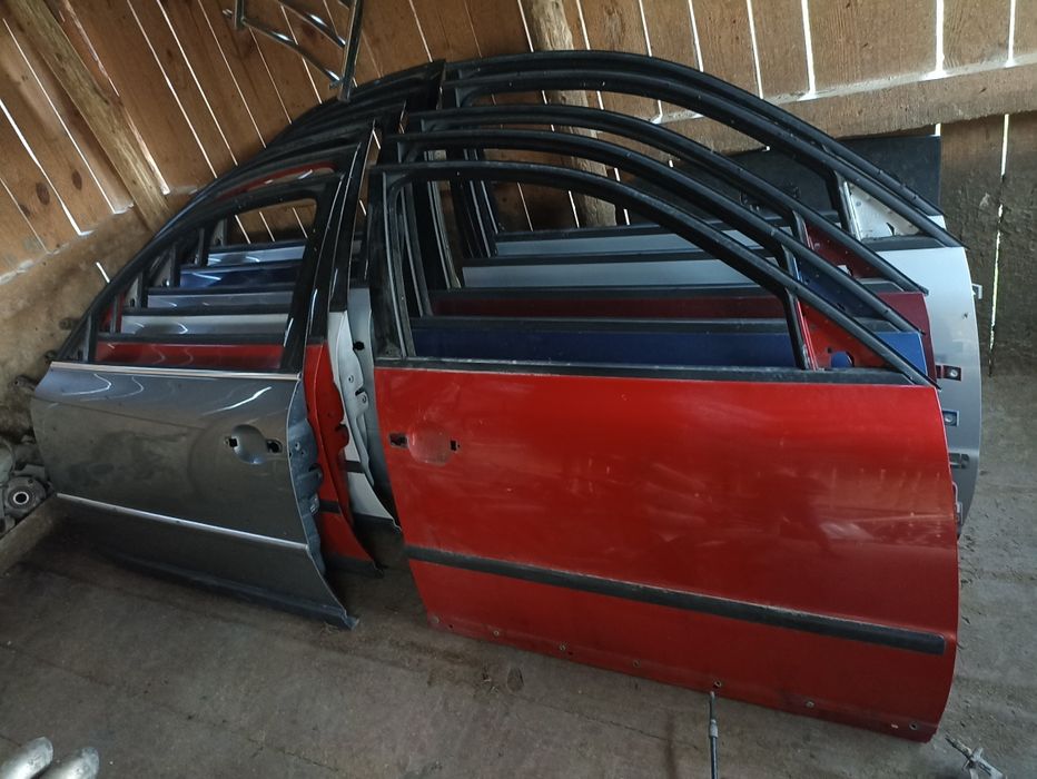 Продам двері пасат б 5