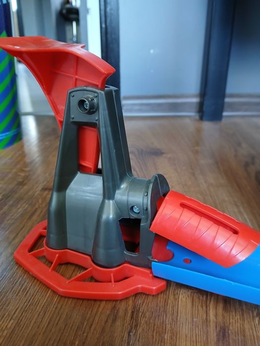 Tor Hot Wheels z autami