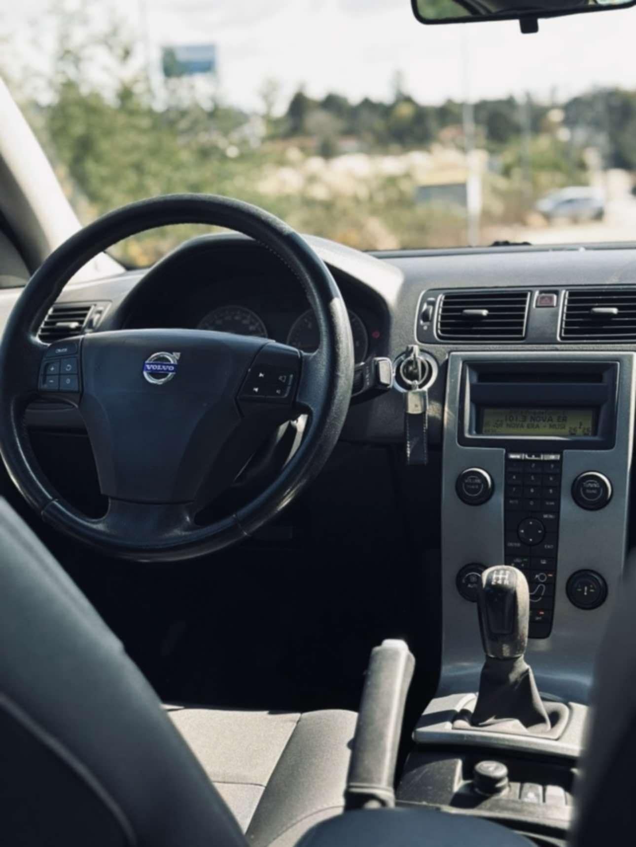 Volvo S40 1.6 Diesel 110cv – Motor bom, ideal para peças ou recuperaçã