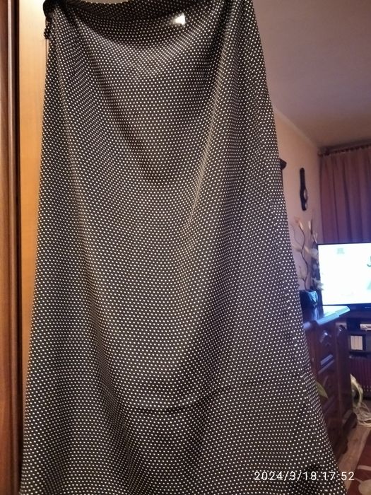 Spódnica czarna w białe kropki r. 44