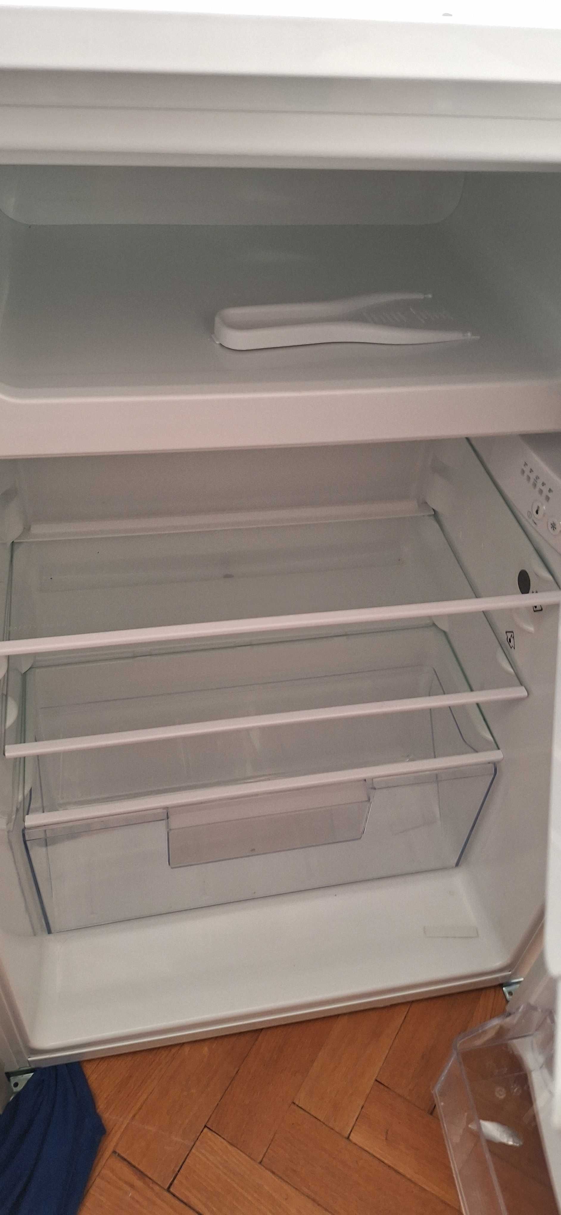 Lodówka nowa kupiona z ekspozycji Ikea