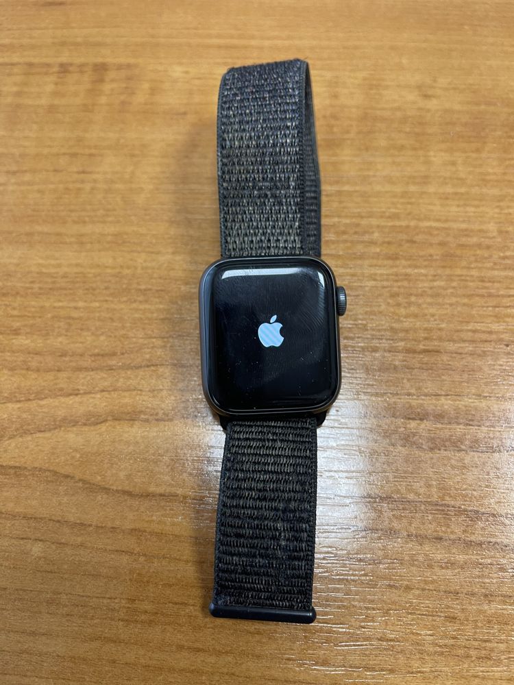 Продам apple watch