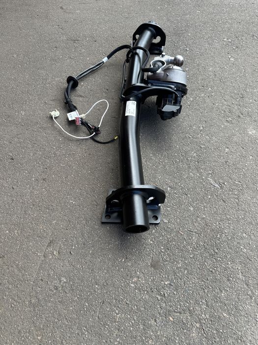 Фаркоп форкоп вольво Volvo XC 60 2 2017/2021 original
