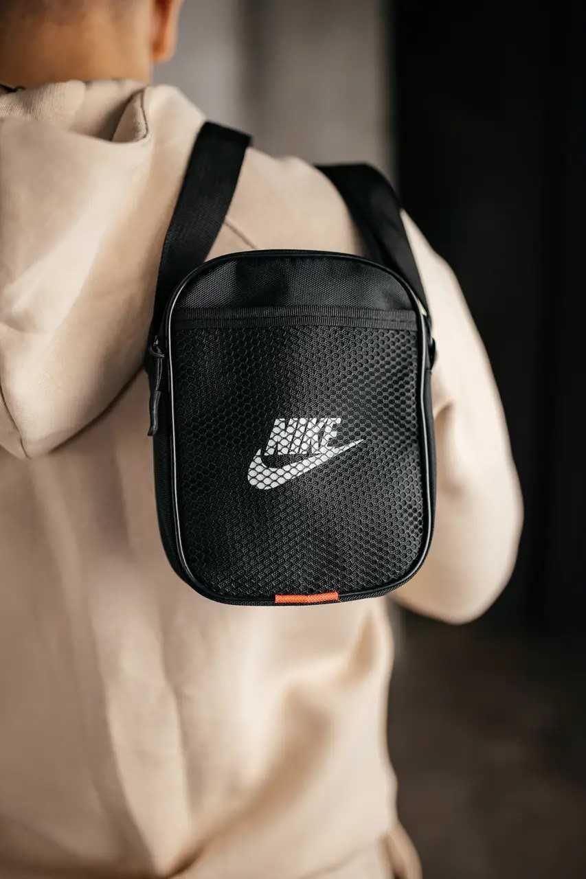 Сумка чоловіча Nike компактна барсетка через плече