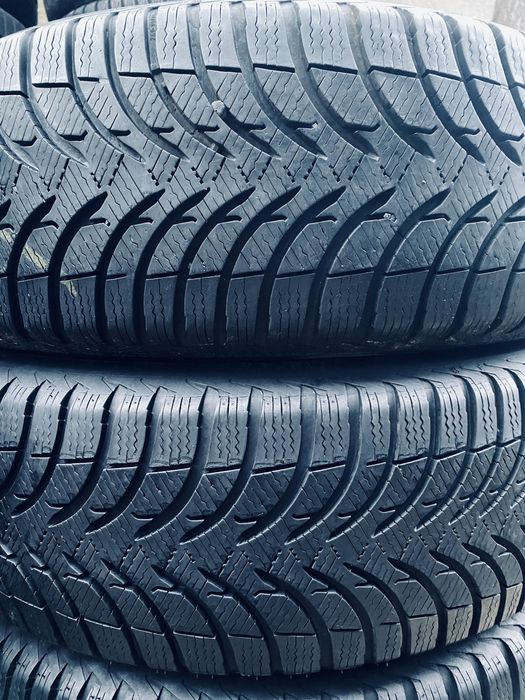 215 60 17 Michelin A4 85%