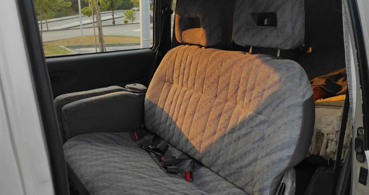 Mitsubishi Space Gear 2.5 TD GLX