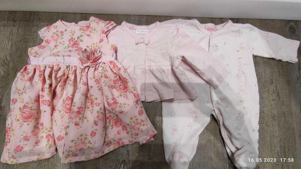 Ubranka dla dziewczynki 56-62