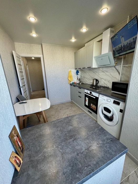 Продам 2к квартиру с ремонтом на ЖМ Победа-6