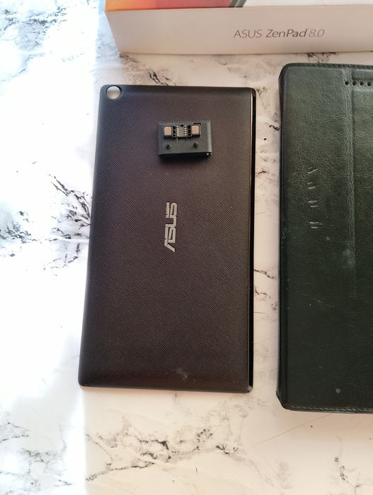 ASUS Планшеты доноры Asus ZenPad 8,два планшета,дополнительная батарея