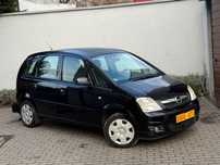 Opel Meriva czarnay benzynka grz fotel 1.6i 105km zobacz warto