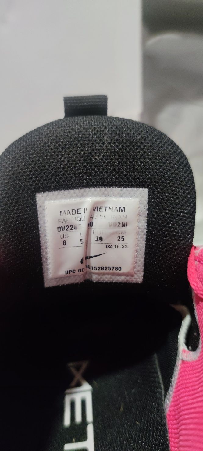 Buty sportowe ciężarowe damskie Nike Metcon