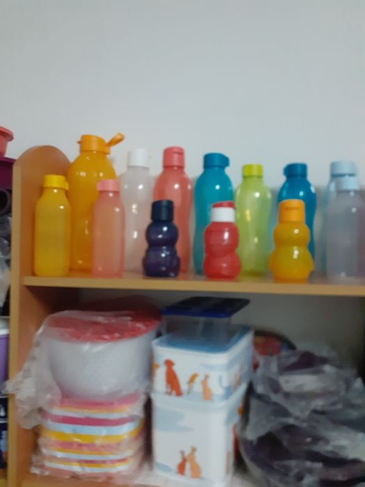 Vendo garrafas tuppeware  desde 5 € tenho de todos os tamanhos