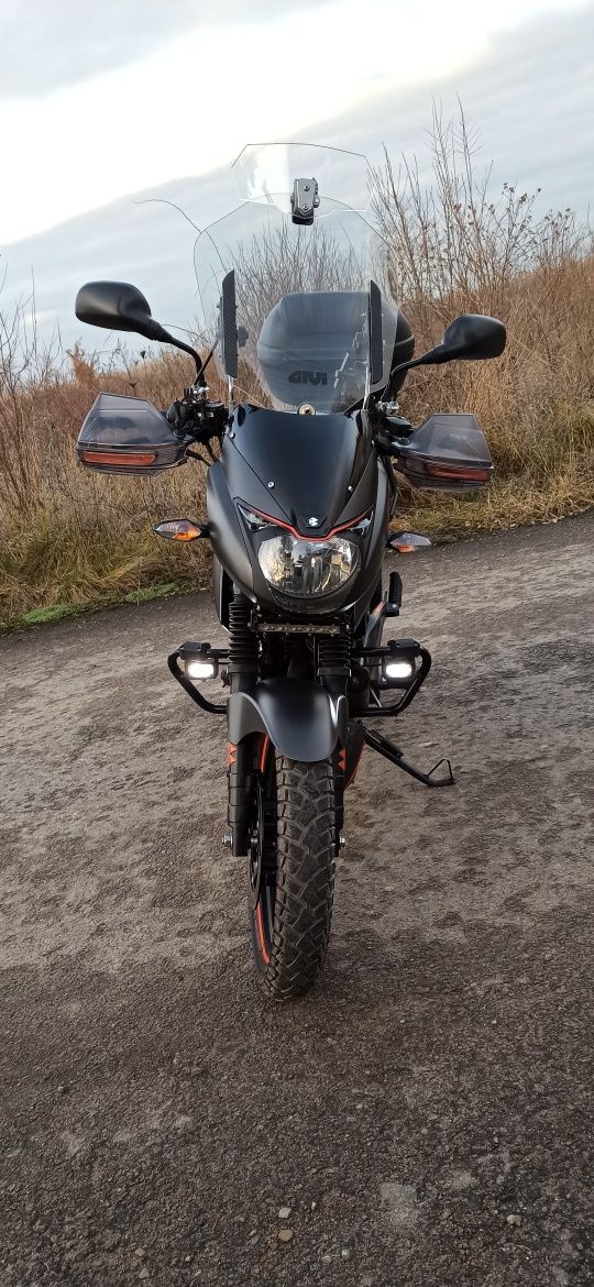 Мотоцикл Bajaj pulsar 180