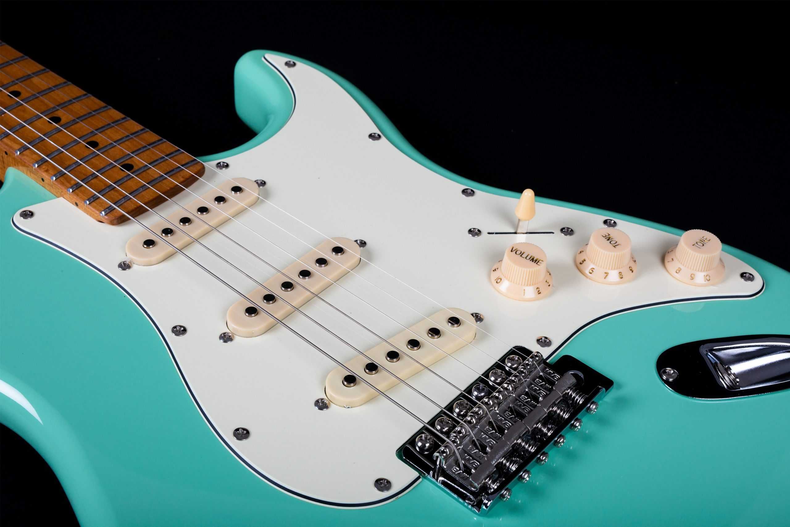 JET JS-300 SFG SSS gitara elektryczna + tuner