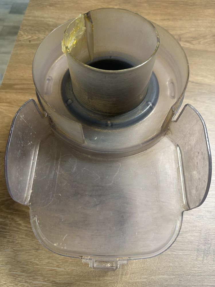 Крышка деталь от соковыжималки Kenwood JE850