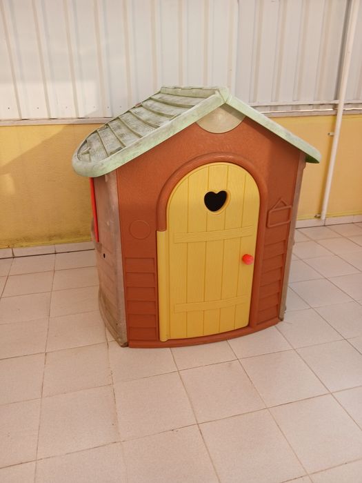 Casa de brincadeira exterior
